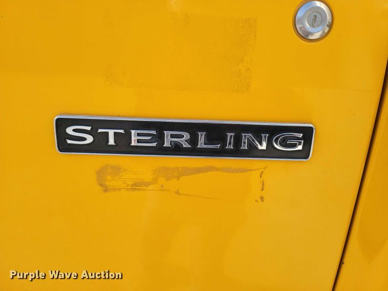 image for item NK9861 2005 Sterling L9500 dump truck