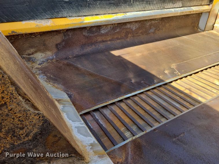 image for item NK9861 2005 Sterling L9500 dump truck