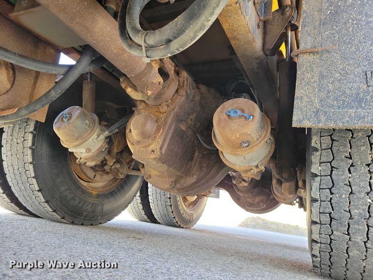 image for item NK9861 2005 Sterling L9500 dump truck