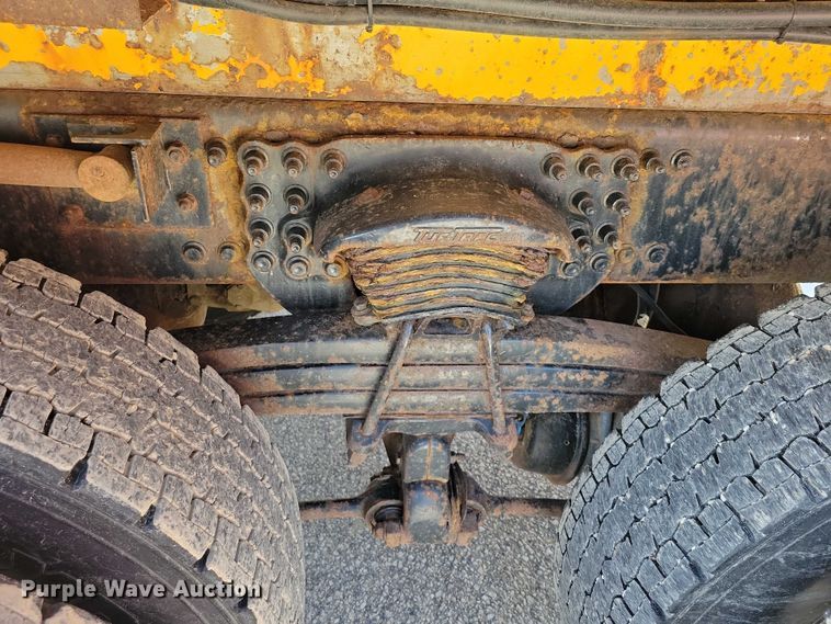 image for item NK9861 2005 Sterling L9500 dump truck