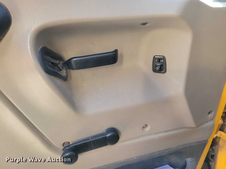 image for item NK9861 2005 Sterling L9500 dump truck