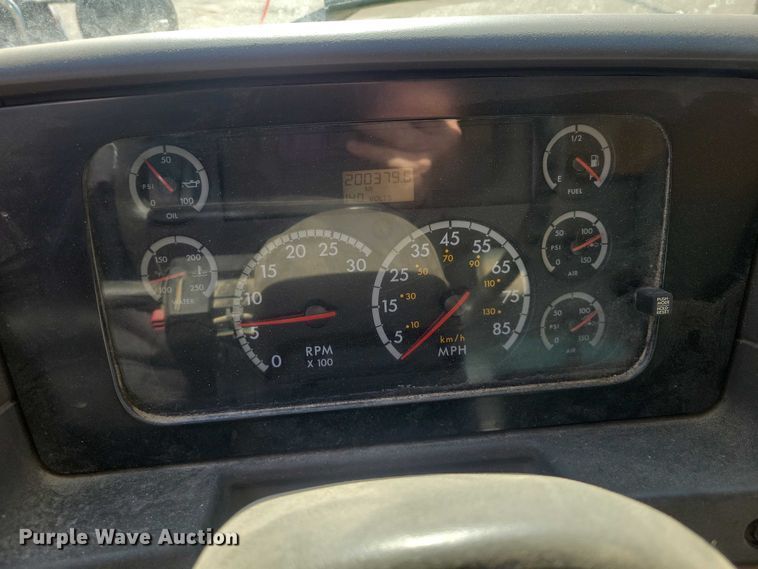 image for item NK9861 2005 Sterling L9500 dump truck