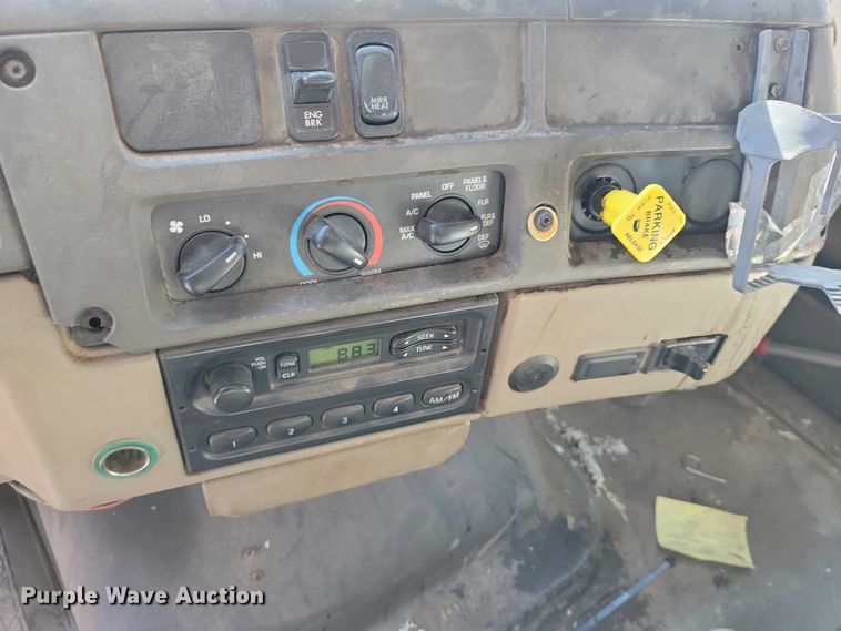 image for item NK9861 2005 Sterling L9500 dump truck