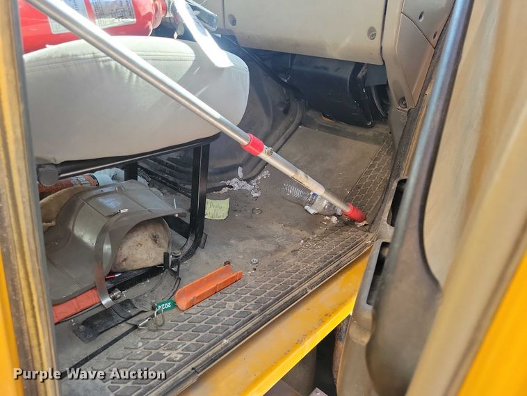 image for item NK9861 2005 Sterling L9500 dump truck