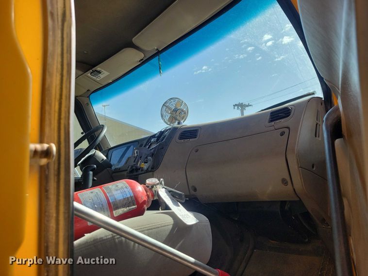 image for item NK9861 2005 Sterling L9500 dump truck