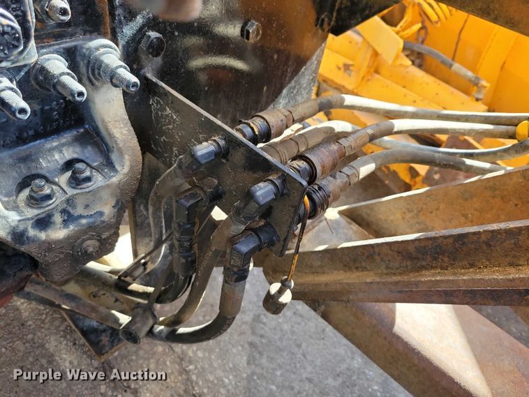 image for item NK9861 2005 Sterling L9500 dump truck