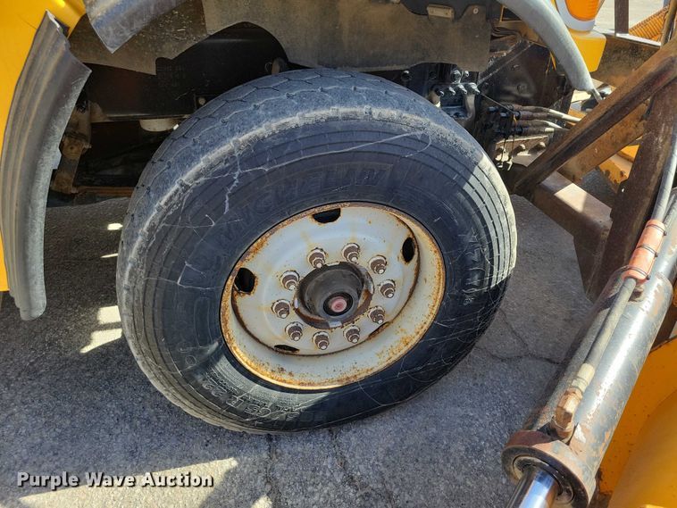 image for item NK9861 2005 Sterling L9500 dump truck