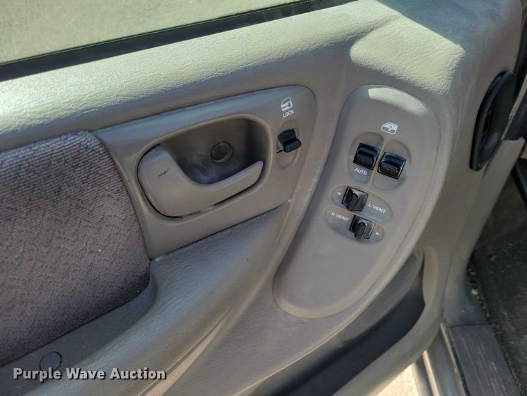 image for item NK9862 2001 Dodge Grand Caravan van