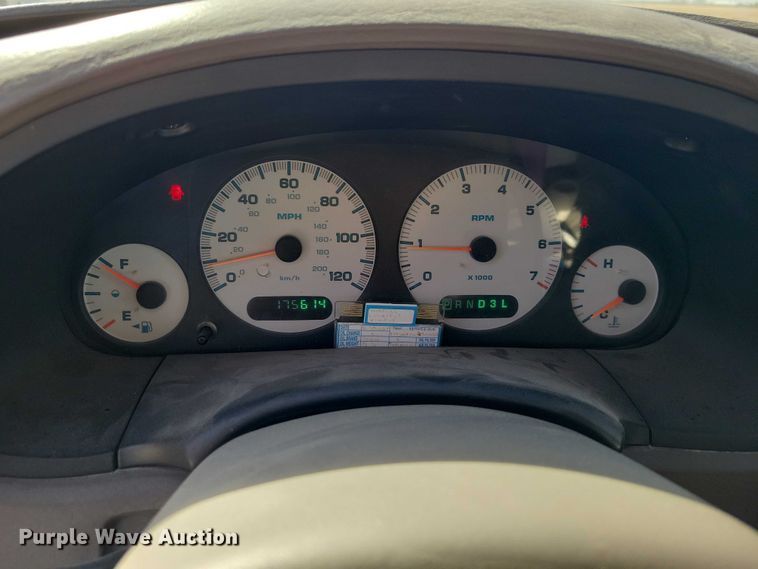 image for item NK9862 2001 Dodge Grand Caravan van