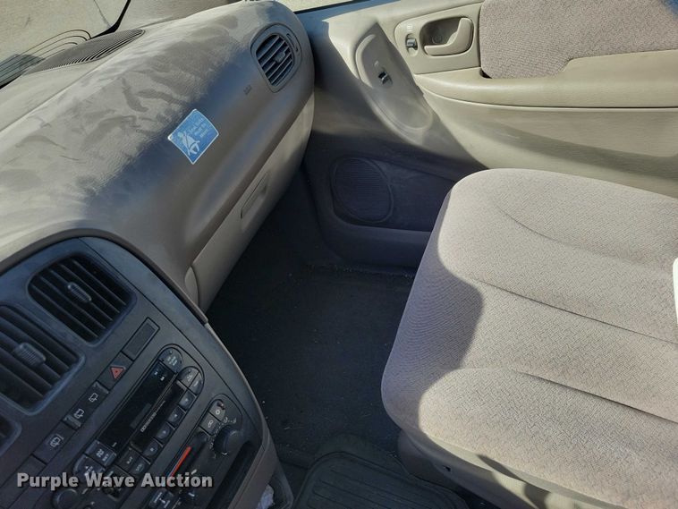 image for item NK9862 2001 Dodge Grand Caravan van