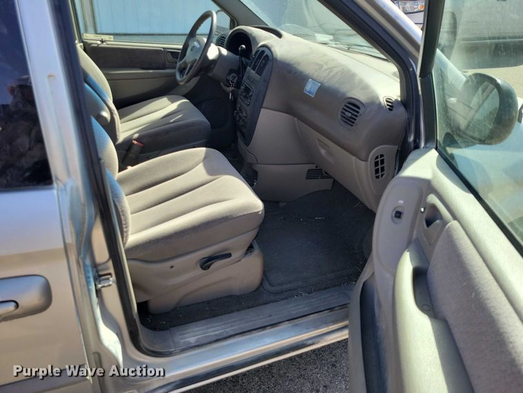image for item NK9862 2001 Dodge Grand Caravan van