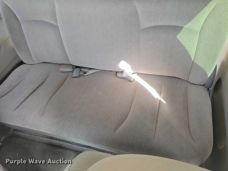 image for item NK9862 2001 Dodge Grand Caravan van