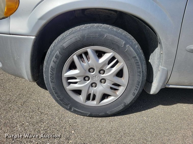 image for item NK9862 2001 Dodge Grand Caravan van