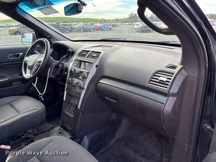 image for item YA2480 2015 Ford Explorer Police Interceptor SUV