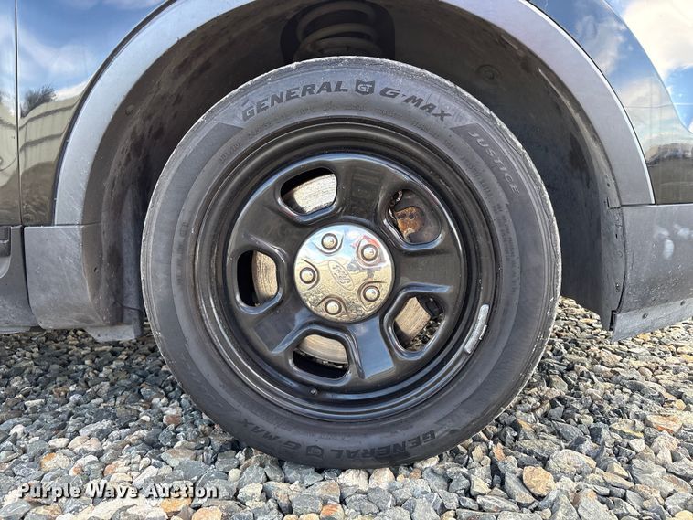 image for item YA2480 2015 Ford Explorer Police Interceptor SUV