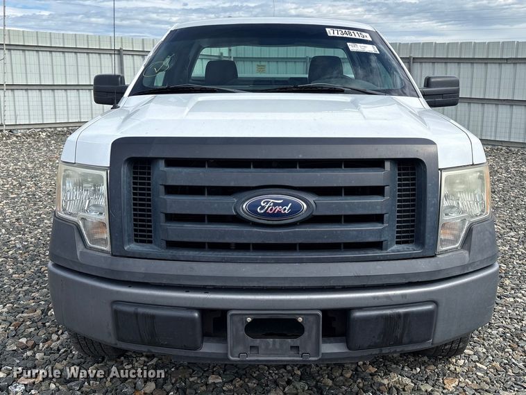 image for item YA2482 2010 Ford F150 XL pickup truck