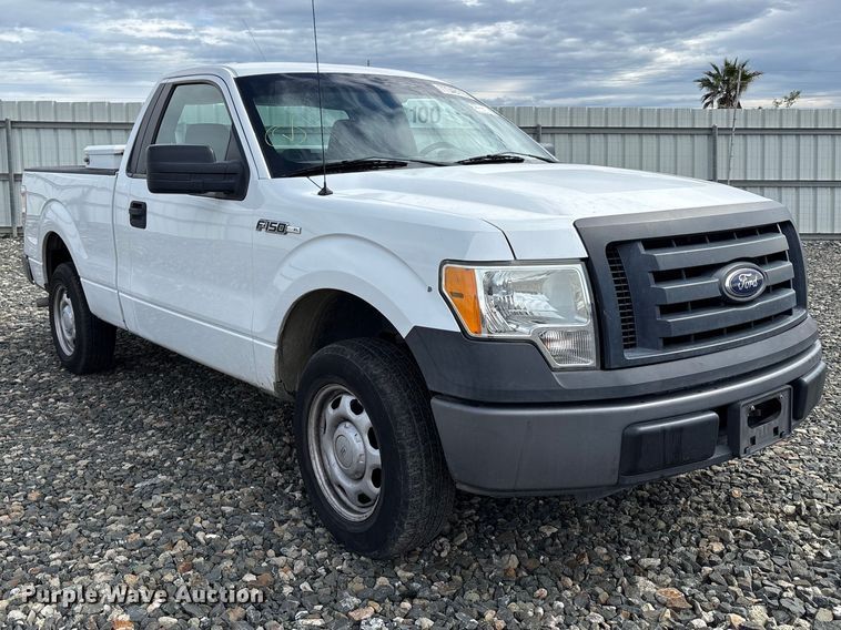image for item YA2482 2010 Ford F150 XL pickup truck