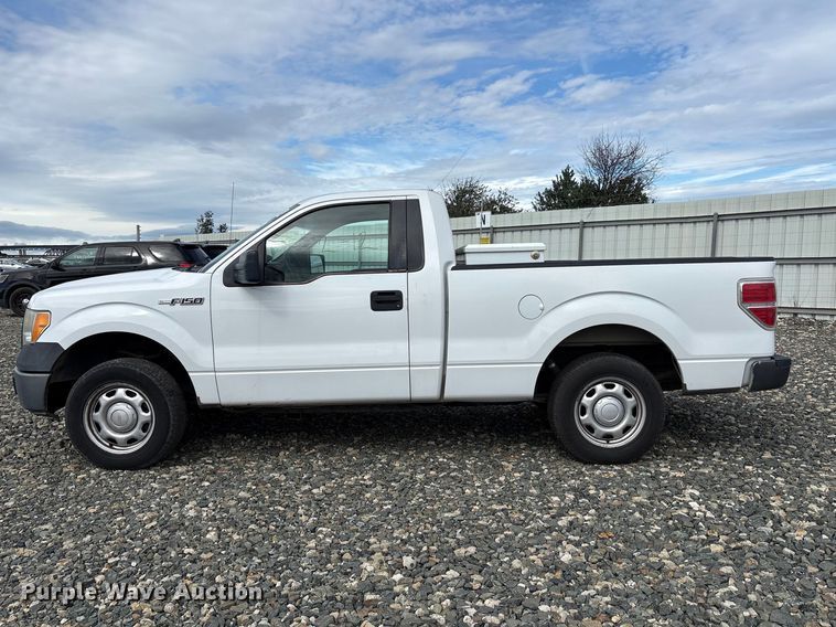 image for item YA2482 2010 Ford F150 XL pickup truck