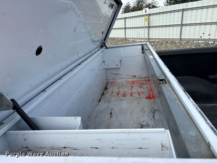 image for item YA2482 2010 Ford F150 XL pickup truck