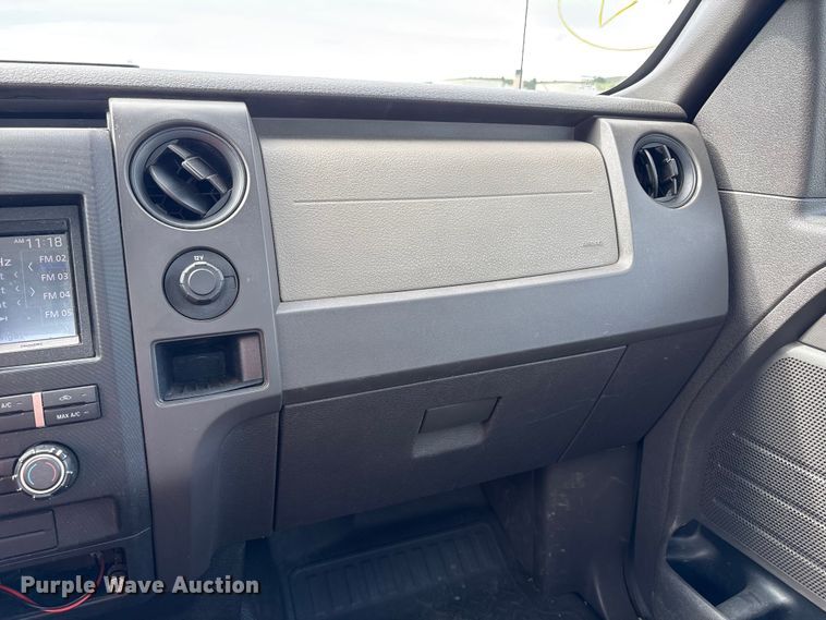 image for item YA2482 2010 Ford F150 XL pickup truck