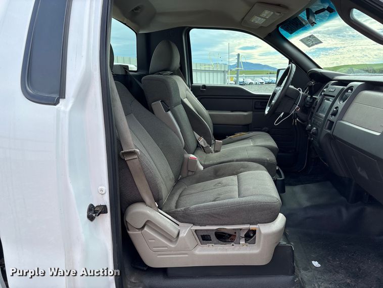 image for item YA2482 2010 Ford F150 XL pickup truck