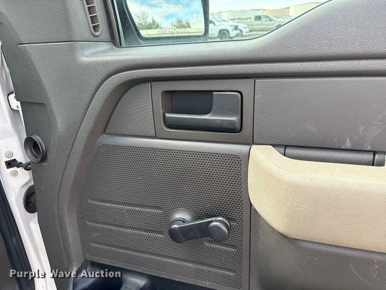 image for item YA2482 2010 Ford F150 XL pickup truck