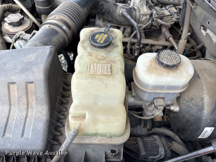 image for item YA2482 2010 Ford F150 XL pickup truck