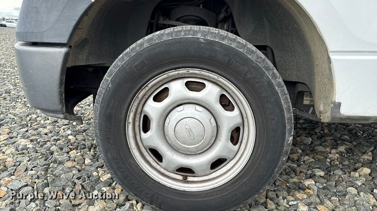 image for item YA2482 2010 Ford F150 XL pickup truck