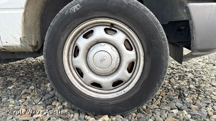 image for item YA2482 2010 Ford F150 XL pickup truck