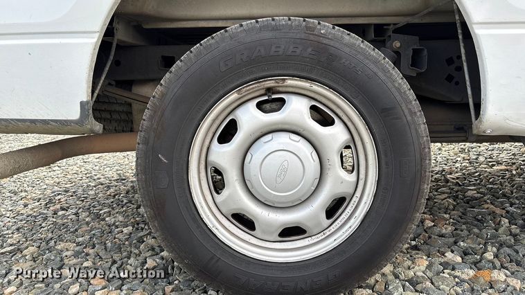 image for item YA2482 2010 Ford F150 XL pickup truck