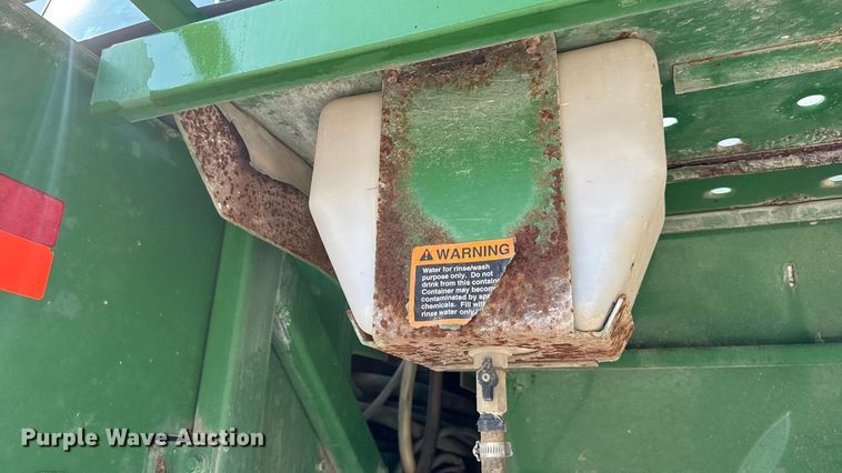 image for item DO2366 2012 John Deere 4730 sprayer