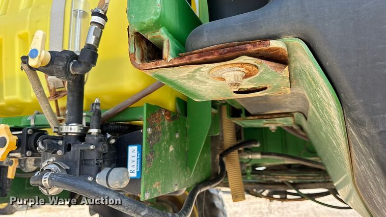 image for item DO2366 2012 John Deere 4730 sprayer
