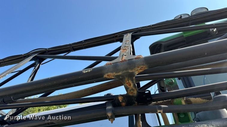 image for item DO2366 2012 John Deere 4730 sprayer
