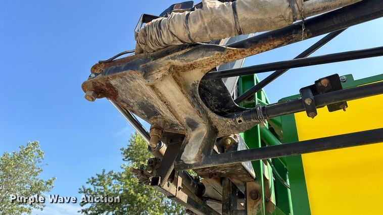 image for item DO2366 2012 John Deere 4730 sprayer