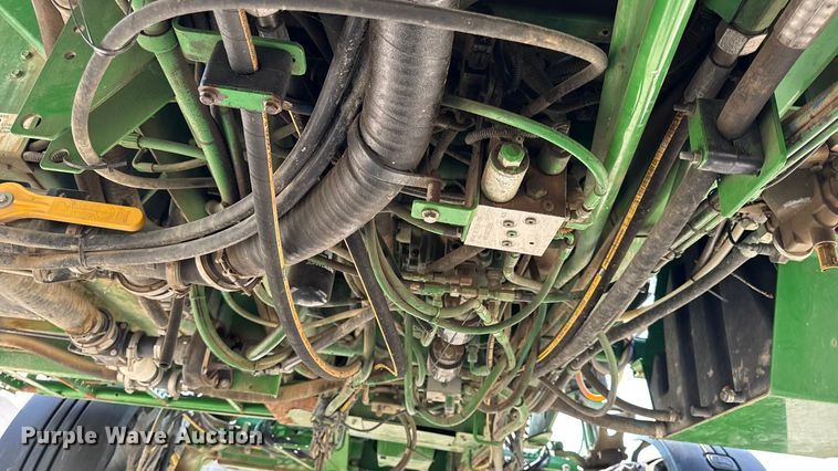 image for item DO2366 2012 John Deere 4730 sprayer