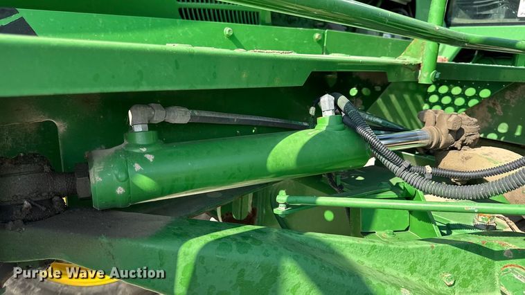 image for item DO2366 2012 John Deere 4730 sprayer