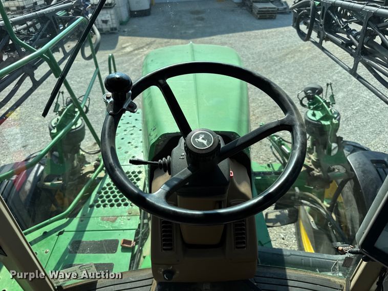 image for item DO2366 2012 John Deere 4730 sprayer