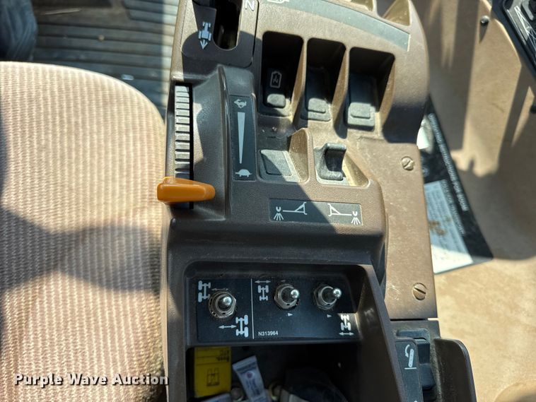 image for item DO2366 2012 John Deere 4730 sprayer