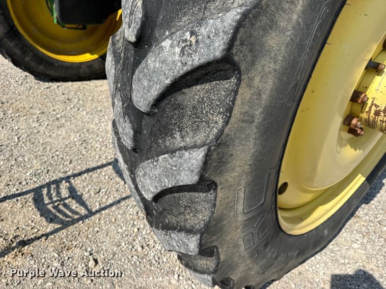 image for item DO2366 2012 John Deere 4730 sprayer