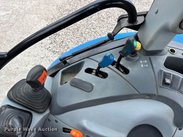 image for item DT0043 2015 New Holland T4.95 MFWD tractor