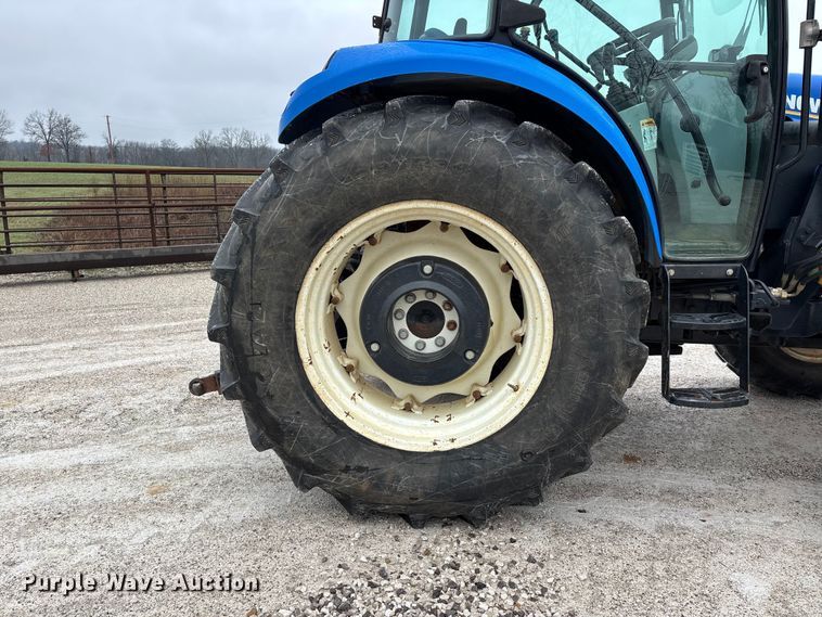 image for item DT0043 2015 New Holland T4.95 MFWD tractor