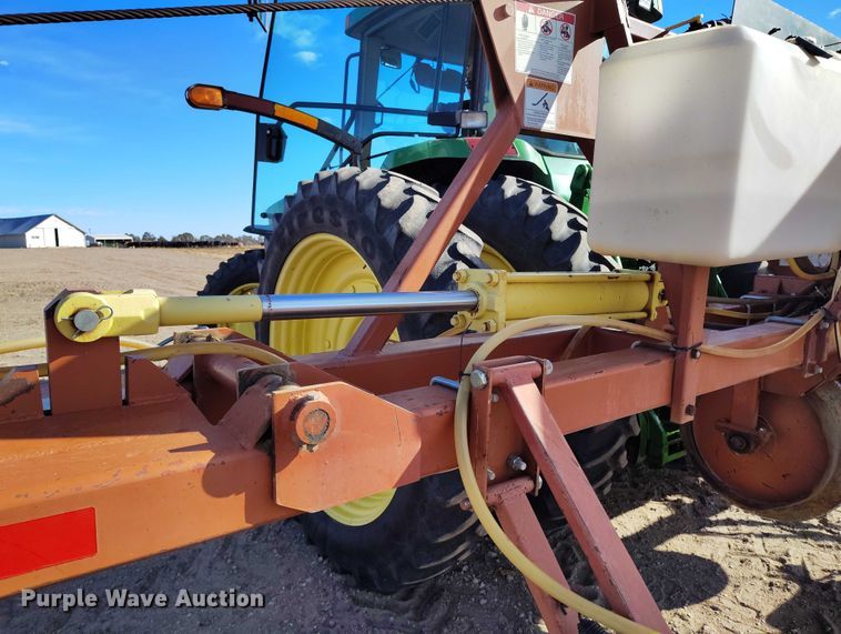 image for item DT0955 1998 H&S 16R-30VF hooded sprayer