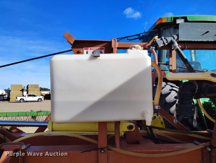 image for item DT0955 1998 H&S 16R-30VF hooded sprayer