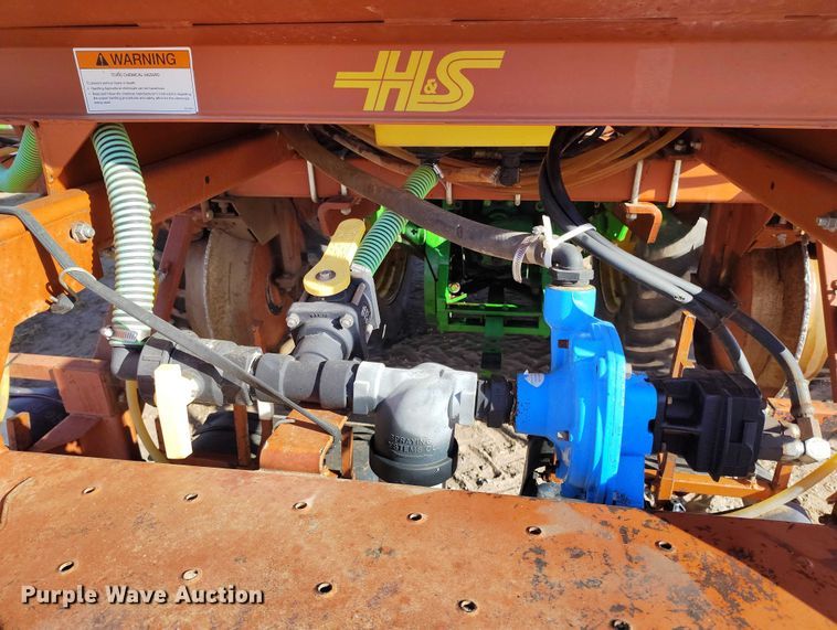 image for item DT0955 1998 H&S 16R-30VF hooded sprayer