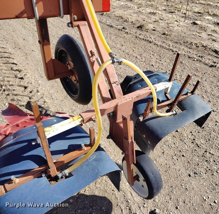 image for item DT0955 1998 H&S 16R-30VF hooded sprayer