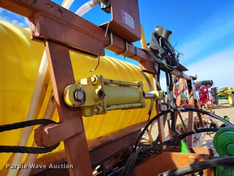 image for item DT0955 1998 H&S 16R-30VF hooded sprayer