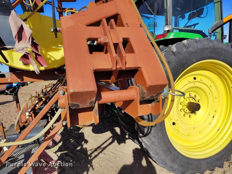 image for item DT0955 1998 H&S 16R-30VF hooded sprayer