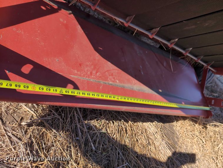 image for item DT1751 New Holland 664 round baler