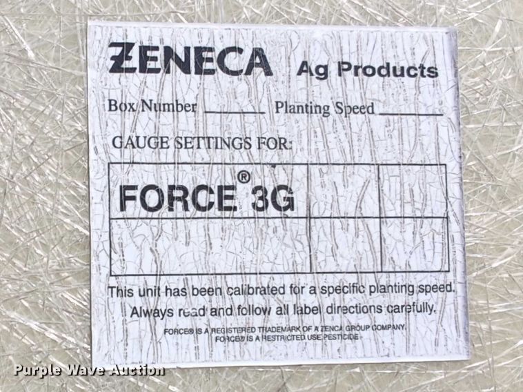 image for item DT1753 1996 Kinze 2600 split row no-till planter