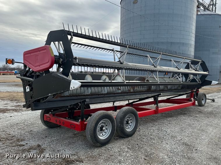 image for item DV0791 Massey Ferguson 8000 flex head